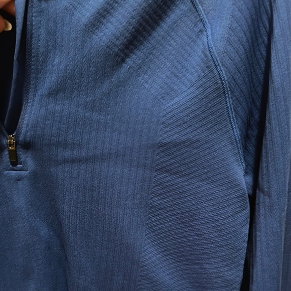 DSG Blue Long Sleeve Crop 1/4 Zip - Picture 4 of 5